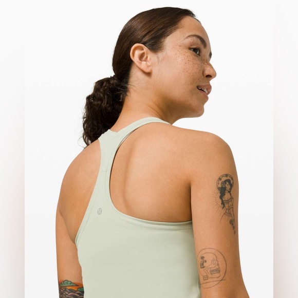 NWOT Lululemon tank - Picture 2 of 4